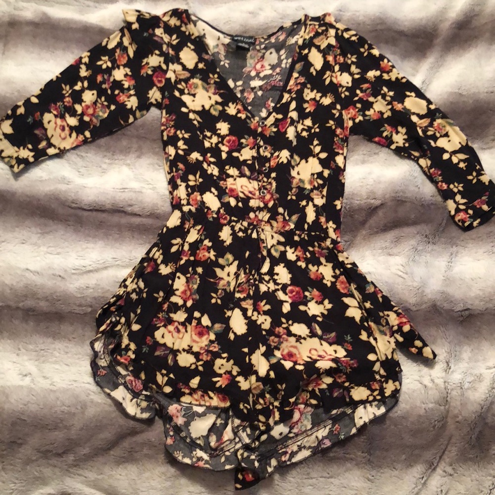Wet seal romper